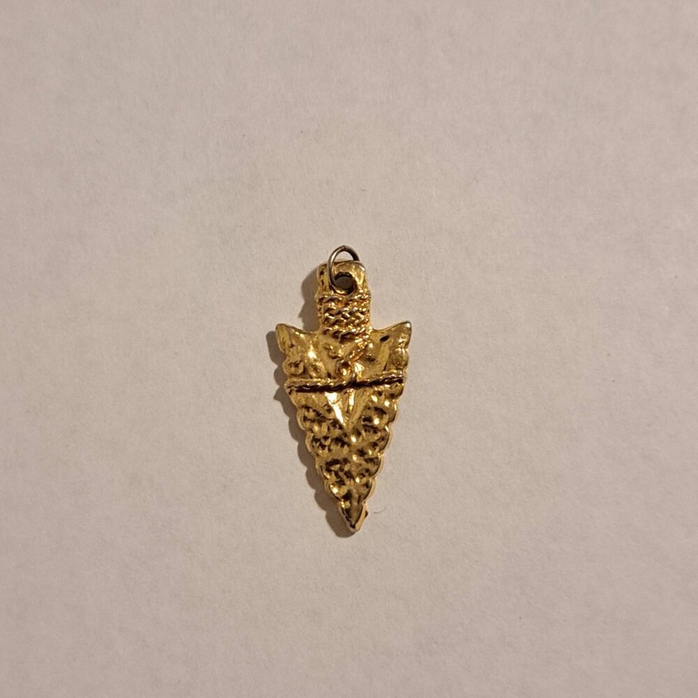 14K Yellow Gold Arrowhead Pendant Pitted Polished Appearance 4.39 Grams